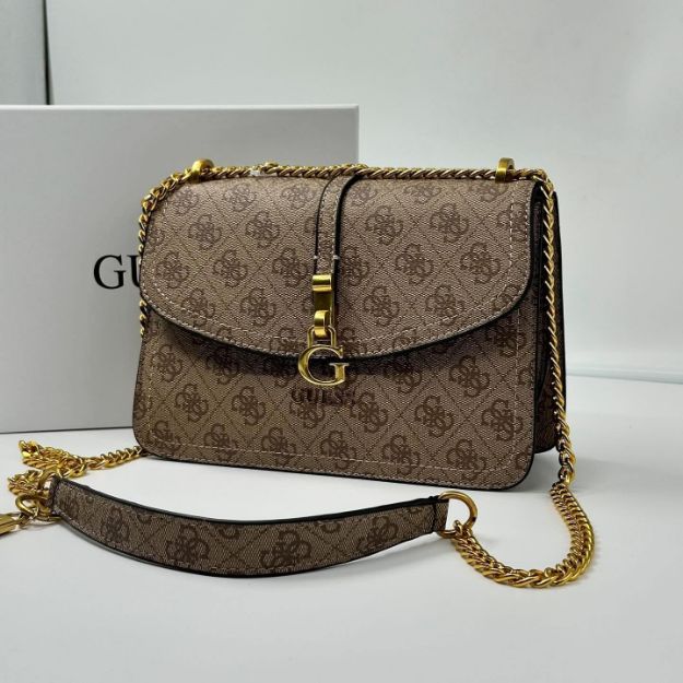 صورة كروس جيس حجم وسط مع علبه  Guess