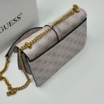 صورة كروس جيس حجم وسط مع علبه  Guess